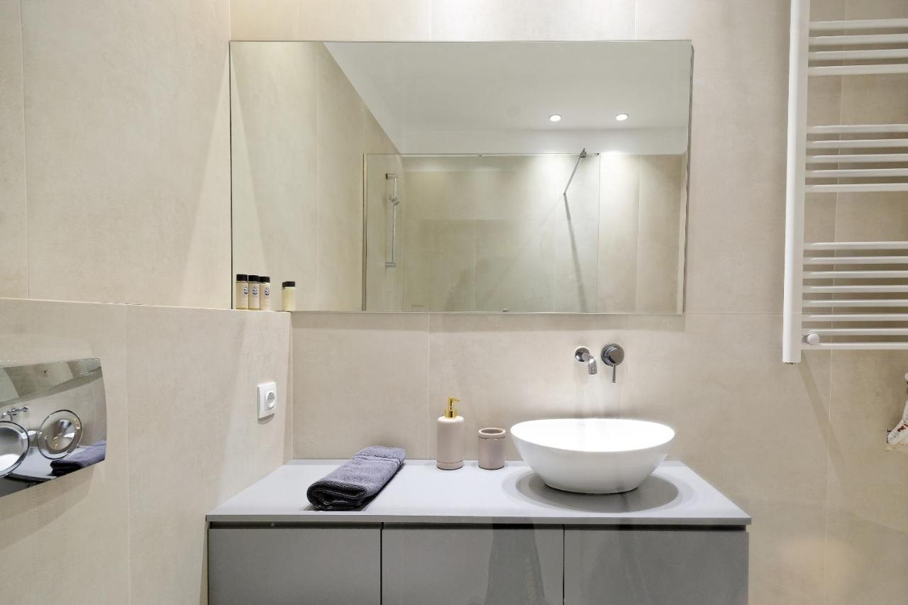 The Flirty Athens Apartment Bagian luar foto